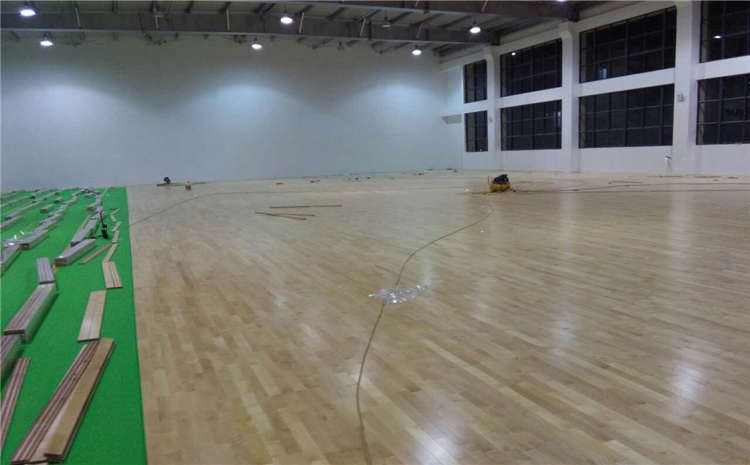 學校籃球館木地板單層龍骨結構